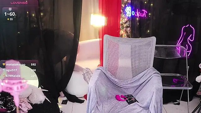 Evajoannana online show from December 2024 03:37:02 PM