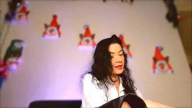 miabeautyxx online show from December 2024 11:32:01 AM