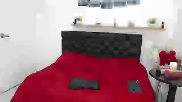 lily f00x online show from December 2024 12:27:01 PM