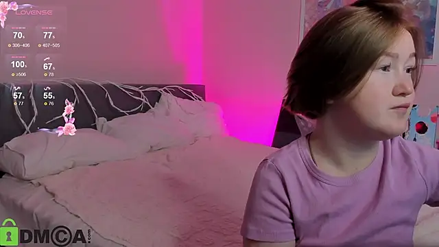 Snapshot of Sara_Robinson chatting on October 2025 02:34:01 AM Sara Robinson online show from October 2025 02:34:01 AM