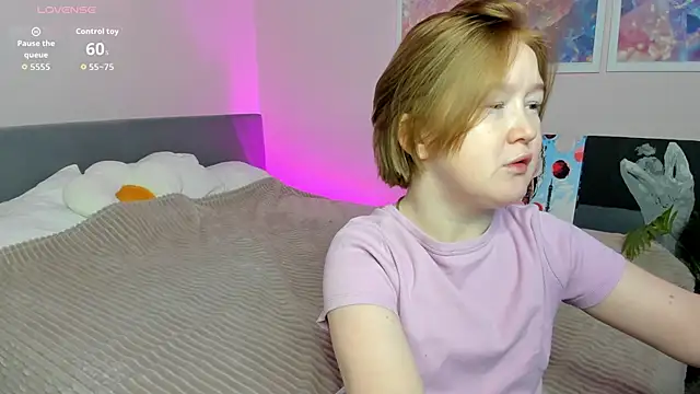 Snapshot of Sara_Robinson chatting on November 2025 02:22:02 AM Sara Robinson online show from November 2025 02:22:02 AM