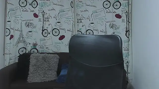 DanaaRey online show from October 2025 04:40:01 PM