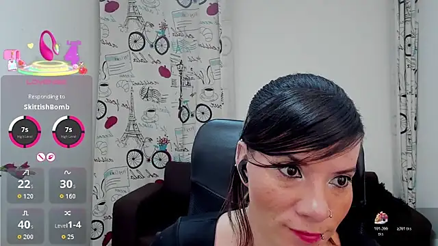 DanaaRey online show from October 2025 02:19:01 PM