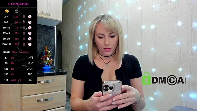 Snapshot of Smoorodinkaa chatting on January 2025 09:09:02 PM Smoorodinkaa online show from January 2025 09:09:02 PM