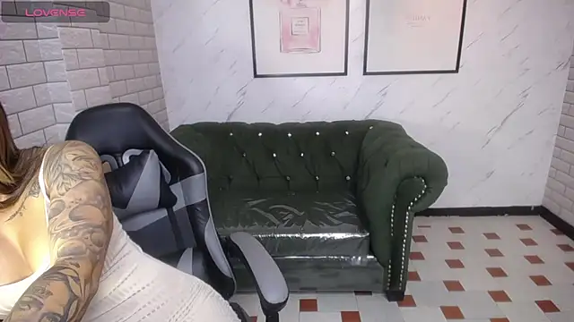  Charlotte v online show from December 2024 01:55:02 PM