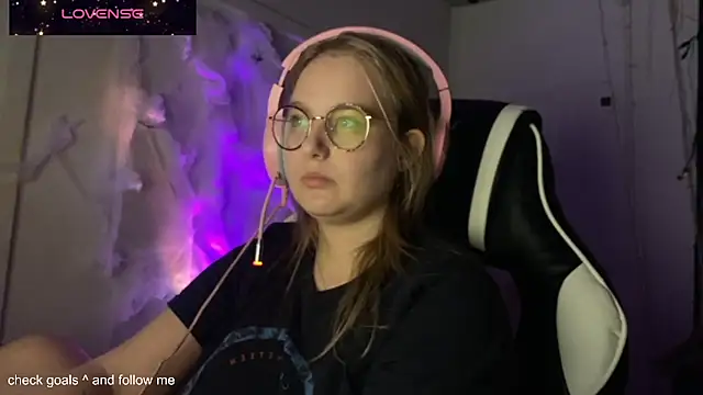 JacyWinslat online show from November 2025 07:03:01 PM