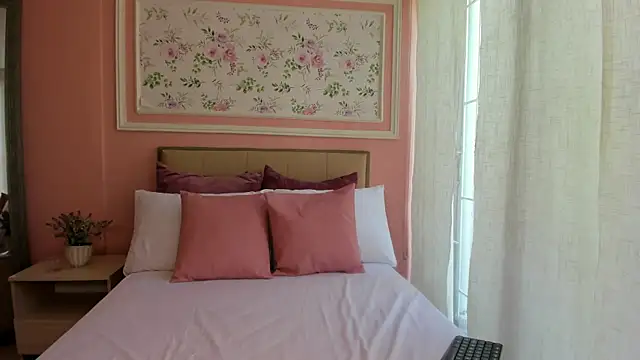 samantha tusher online show from March 2025 05:06:01 PM