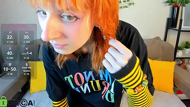 Little Chips online show from November 2025 05:26:01 PM