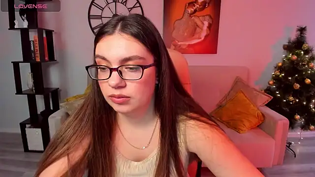 Snapshot of DaniellaLovely chatting on December 2024 01:22:02 PM DaniellaLovely online show from December 2024 01:22:02 PM