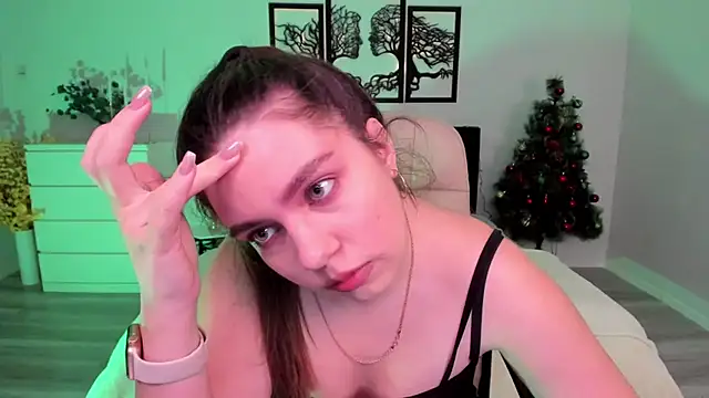 Snapshot of DaniellaLovely chatting on December 2024 02:49:02 PM DaniellaLovely online show from December 2024 02:49:02 PM