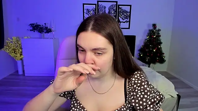 Snapshot of DaniellaLovely chatting on January 2025 02:23:02 PM DaniellaLovely online show from January 2025 02:23:02 PM