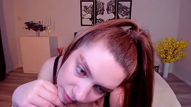 Snapshot of DaniellaLovely chatting on February 2025 11:12:02 AM DaniellaLovely online show from February 2025 11:12:02 AM