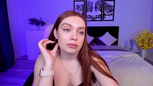 Snapshot of DaniellaLovely chatting on February 2025 04:18:01 PM DaniellaLovely online show from February 2025 04:18:01 PM