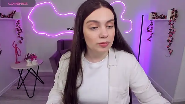 Snapshot of DaniellaLovely chatting on March 2025 02:04:02 PM DaniellaLovely online show from March 2025 02:04:02 PM