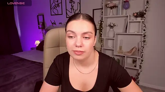 Snapshot of DaniellaLovely chatting on September 2025 10:48:02 AM DaniellaLovely online show from September 2025 10:48:02 AM