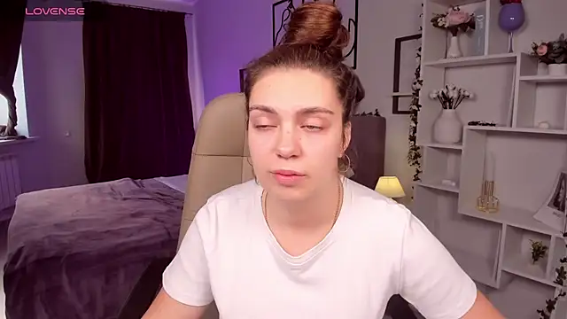 Snapshot of DaniellaLovely chatting on September 2025 10:50:02 AM DaniellaLovely online show from September 2025 10:50:02 AM