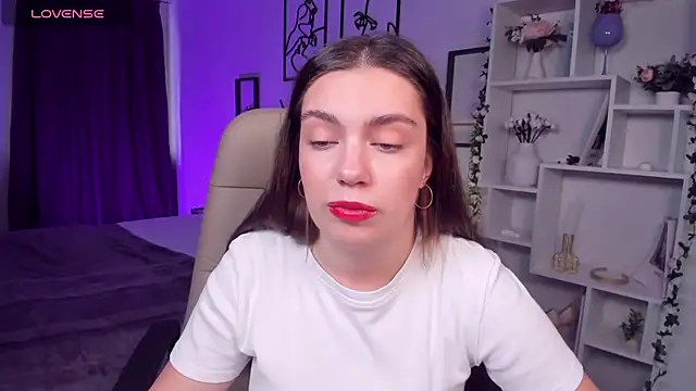 Snapshot of DaniellaLovely chatting on October 2025 10:45:01 AM DaniellaLovely online show from October 2025 10:45:01 AM