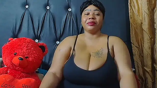 Snapshot of HUMONGUOUSTITSS chatting on September 2025 03:39:01 PM HUMONGUOUSTITSS online show from September 2025 03:39:01 PM