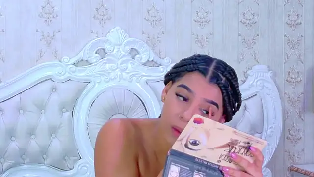 TiaraRosse online show from September 2025 11:54:01 AM