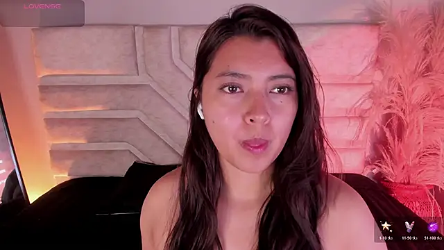 Snapshot of Rebeca_Williams_ chatting on November 2025 11:42:02 AM Rebeca Williams online show from November 2025 11:42:02 AM