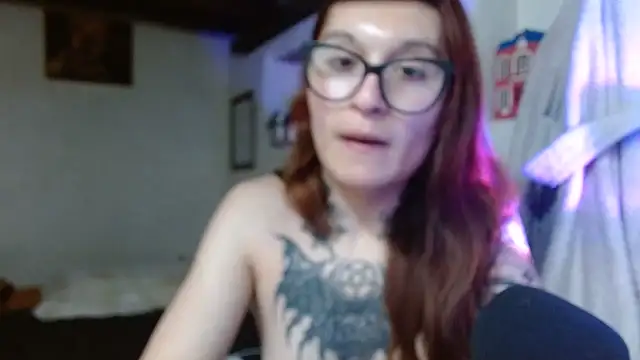 kittenlizz online show from September 2025 04:45:01 PM