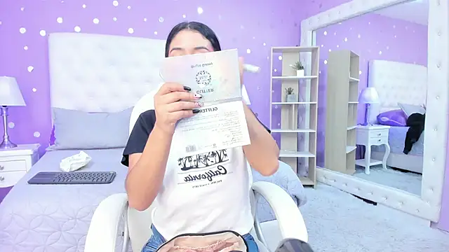 scarlette 15  online show from November 2025 01:39:01 AM