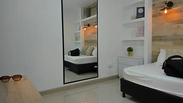 Snapshot of alma_fenix chatting on October 2025 12:36:01 PM alma fenix online show from October 2025 12:36:01 PM