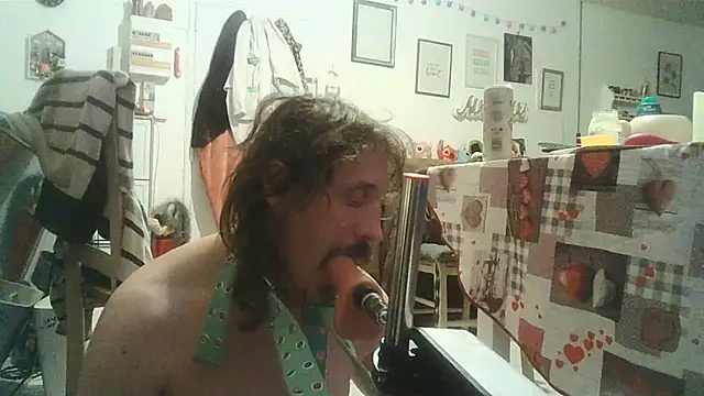 cyril020202 online show from October 2025 09:42:01 PM