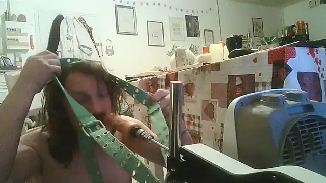 cyril020202 online show from November 2025 10:31:02 PM