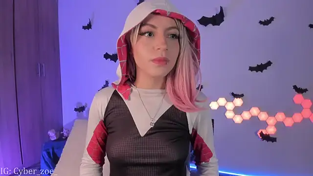 cyberzoe online show from November 2025 12:49:02 PM