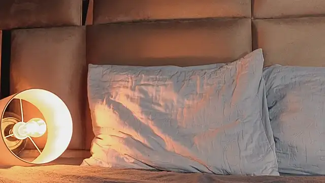 Snapshot of angelinepossy chatting on September 2025 09:49:01 PM angelinepossy online show from September 2025 09:49:01 PM