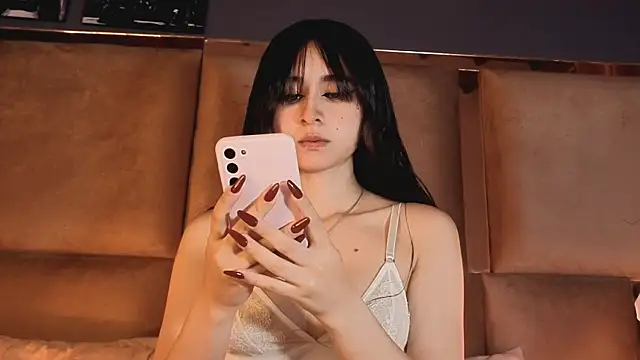 Snapshot of angelinepossy chatting on November 2025 09:36:01 PM angelinepossy online show from November 2025 09:36:01 PM