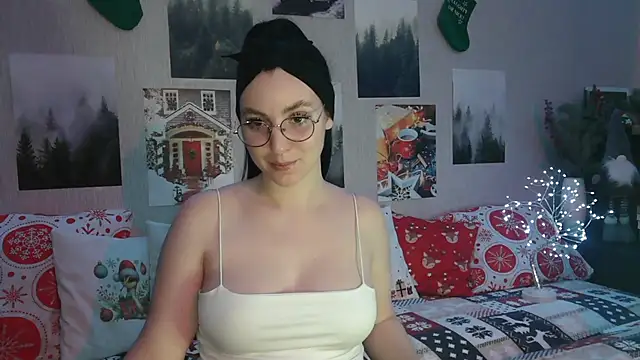 Fluffy Tiffy online show from December 2024 06:01:02 AM