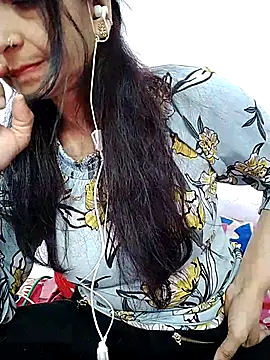 Snapshot of wildsakhi chatting on February 2025 05:31:02 PM wildsakhi online show from February 2025 05:31:02 PM