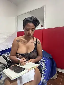 LadyEbonyX online show from October 2025 03:51:01 PM