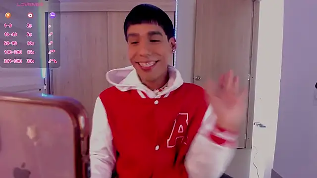 Snapshot of aldrinwhite chatting on January 2025 07:07:02 PM aldrinwhite online show from January 2025 07:07:02 PM