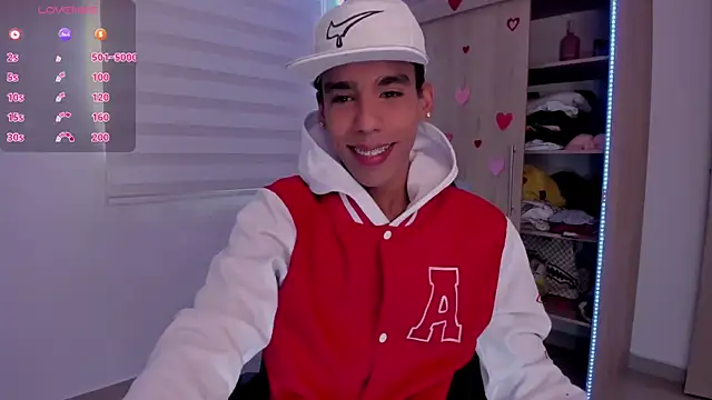 Snapshot of aldrinwhite chatting on February 2025 02:43:01 PM aldrinwhite online show from February 2025 02:43:01 PM