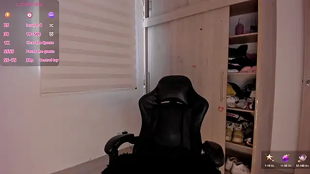 Snapshot of aldrinwhite chatting on February 2025 03:09:02 PM aldrinwhite online show from February 2025 03:09:02 PM