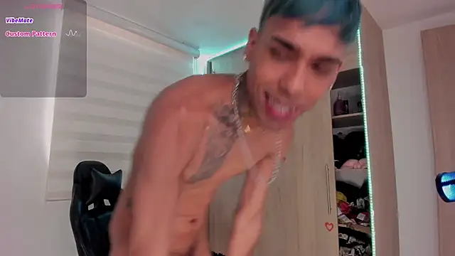 Snapshot of aldrinwhite chatting on February 2025 06:36:02 PM aldrinwhite online show from February 2025 06:36:02 PM