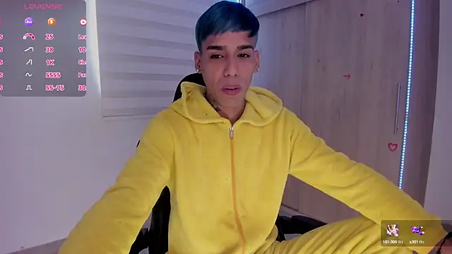 Snapshot of aldrinwhite chatting on March 2025 01:49:02 PM aldrinwhite online show from March 2025 01:49:02 PM