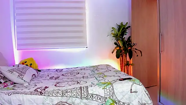 Snapshot of aldrinwhite chatting on September 2025 05:47:02 PM aldrinwhite online show from September 2025 05:47:02 PM