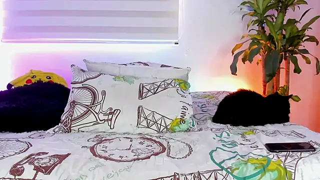 Snapshot of aldrinwhite chatting on September 2025 02:10:01 PM aldrinwhite online show from September 2025 02:10:01 PM