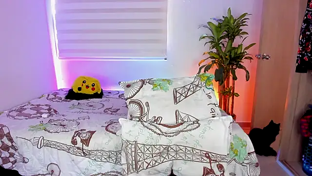 Snapshot of aldrinwhite chatting on October 2025 05:55:01 PM aldrinwhite online show from October 2025 05:55:01 PM