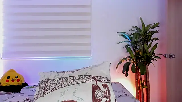 Snapshot of aldrinwhite chatting on October 2025 05:02:02 PM aldrinwhite online show from October 2025 05:02:02 PM