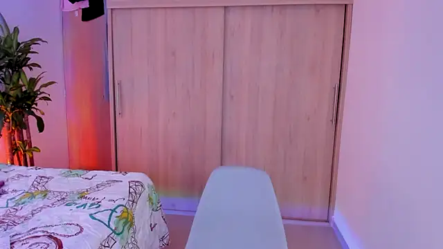 Snapshot of aldrinwhite chatting on November 2025 07:15:01 PM aldrinwhite online show from November 2025 07:15:01 PM