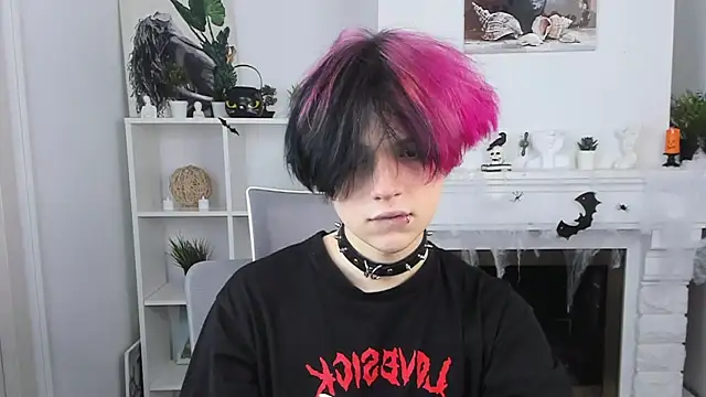 Snapshot of Justin_Care chatting on October 2025 12:37:02 PM Justin Care online show from October 2025 12:37:02 PM