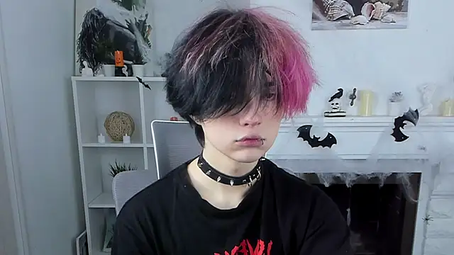 Snapshot of Justin_Care chatting on November 2025 12:40:02 PM Justin Care online show from November 2025 12:40:02 PM