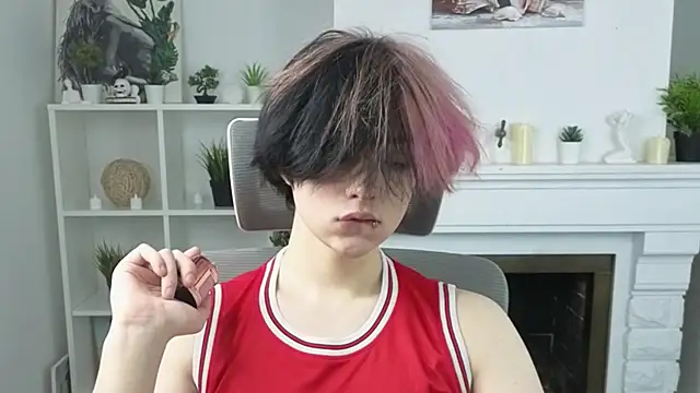 Snapshot of Justin_Care chatting on November 2025 12:27:01 PM Justin Care online show from November 2025 12:27:01 PM