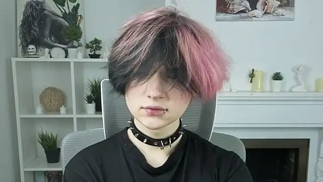 Snapshot of Justin_Care chatting on November 2025 12:27:01 PM Justin Care online show from November 2025 12:27:01 PM