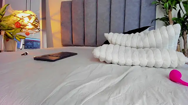 Snapshot of gabriela__gomez chatting on October 2025 02:23:02 PM gabriela gomez online show from October 2025 02:23:02 PM